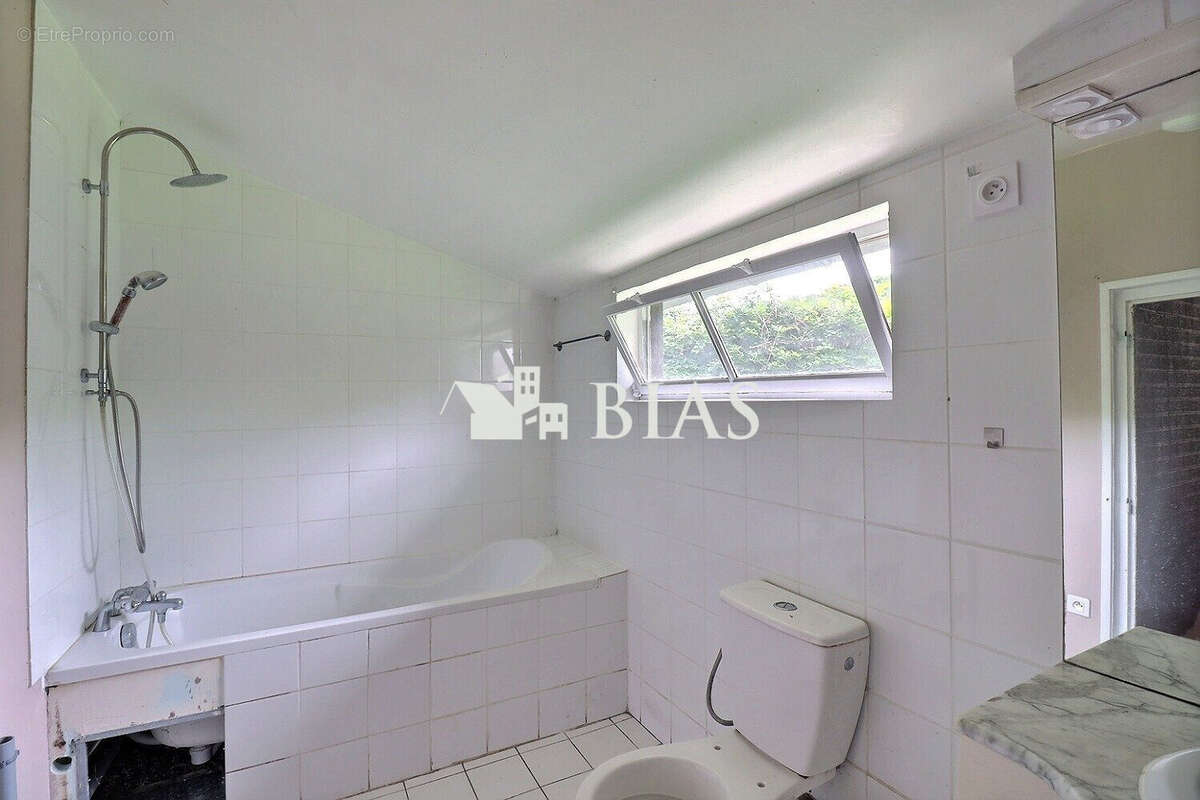 Maison à SAINT-HYMER