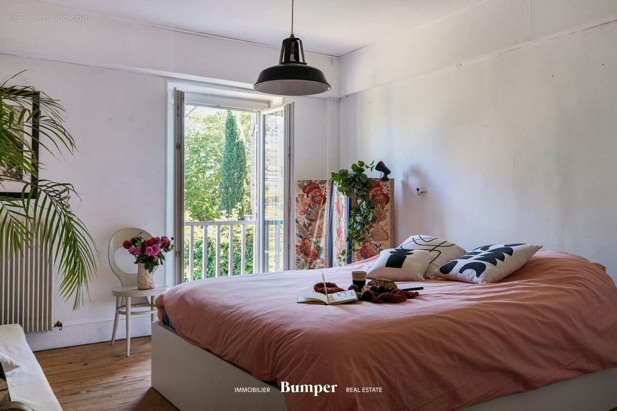 Maison à CURIS-AU-MONT-D&#039;OR