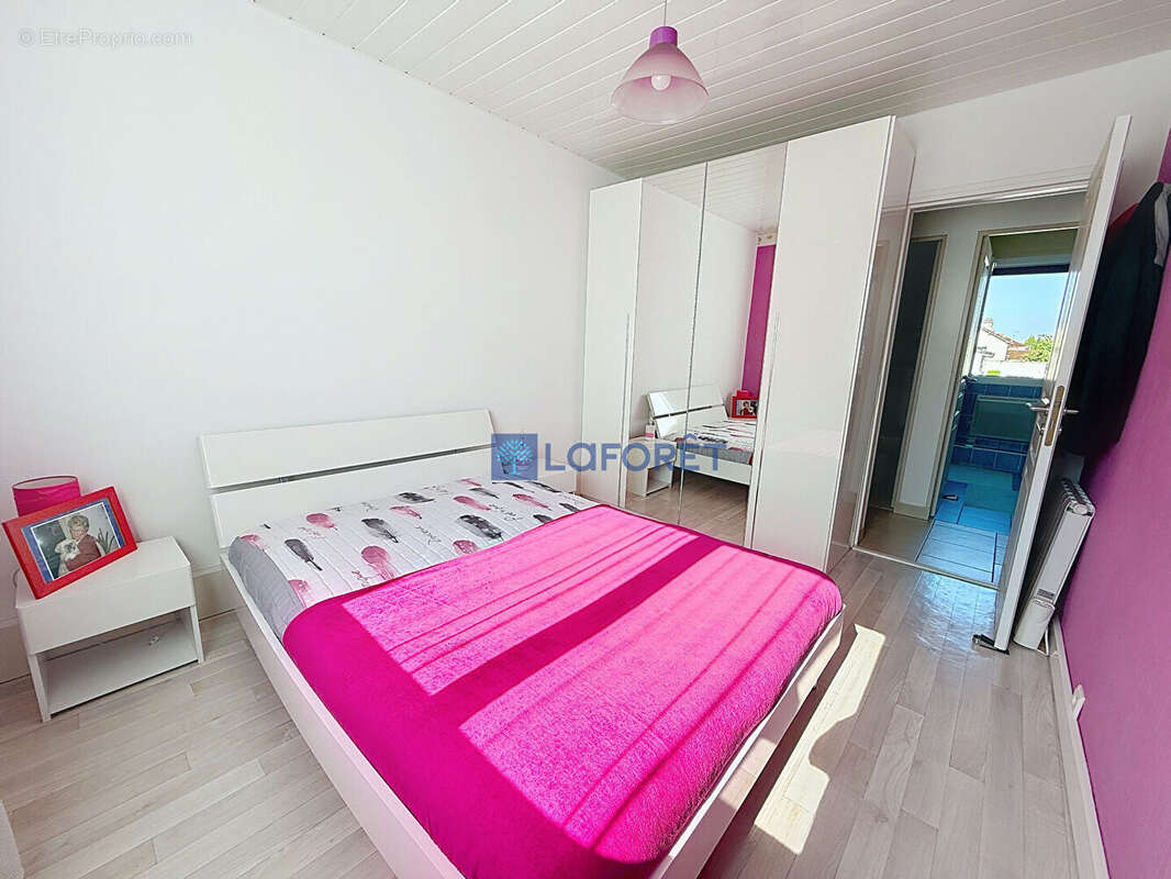 Appartement à SAINT-ETIENNE-DU-ROUVRAY