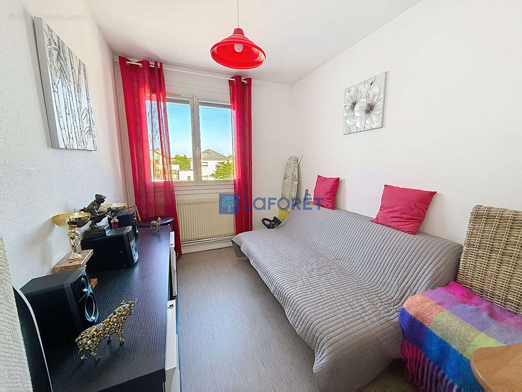 Appartement à SAINT-ETIENNE-DU-ROUVRAY