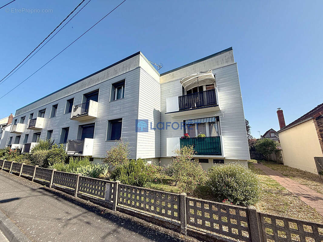 Appartement à SAINT-ETIENNE-DU-ROUVRAY