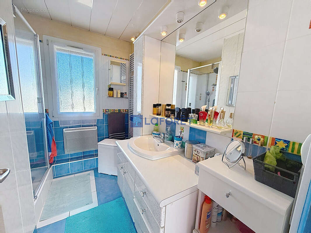 Appartement à SAINT-ETIENNE-DU-ROUVRAY