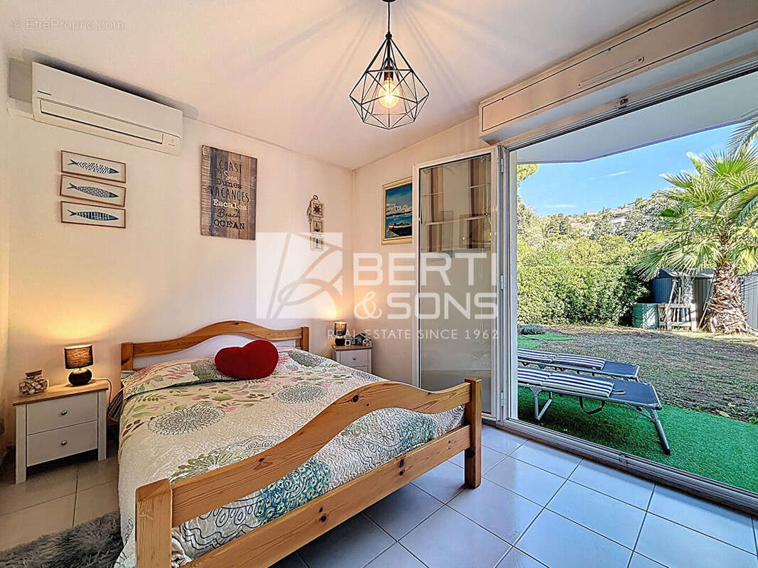 Appartement à MANDELIEU-LA-NAPOULE