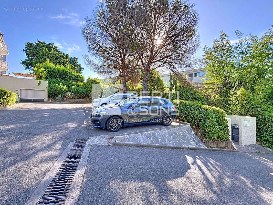 Appartement à MANDELIEU-LA-NAPOULE