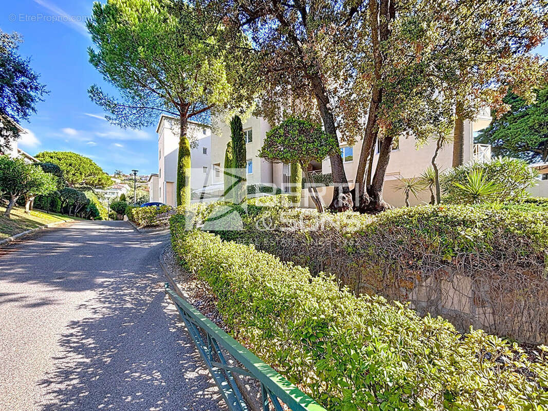 Appartement à MANDELIEU-LA-NAPOULE