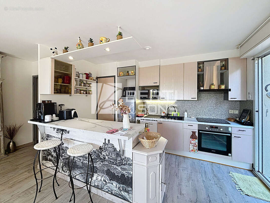 Appartement à MANDELIEU-LA-NAPOULE