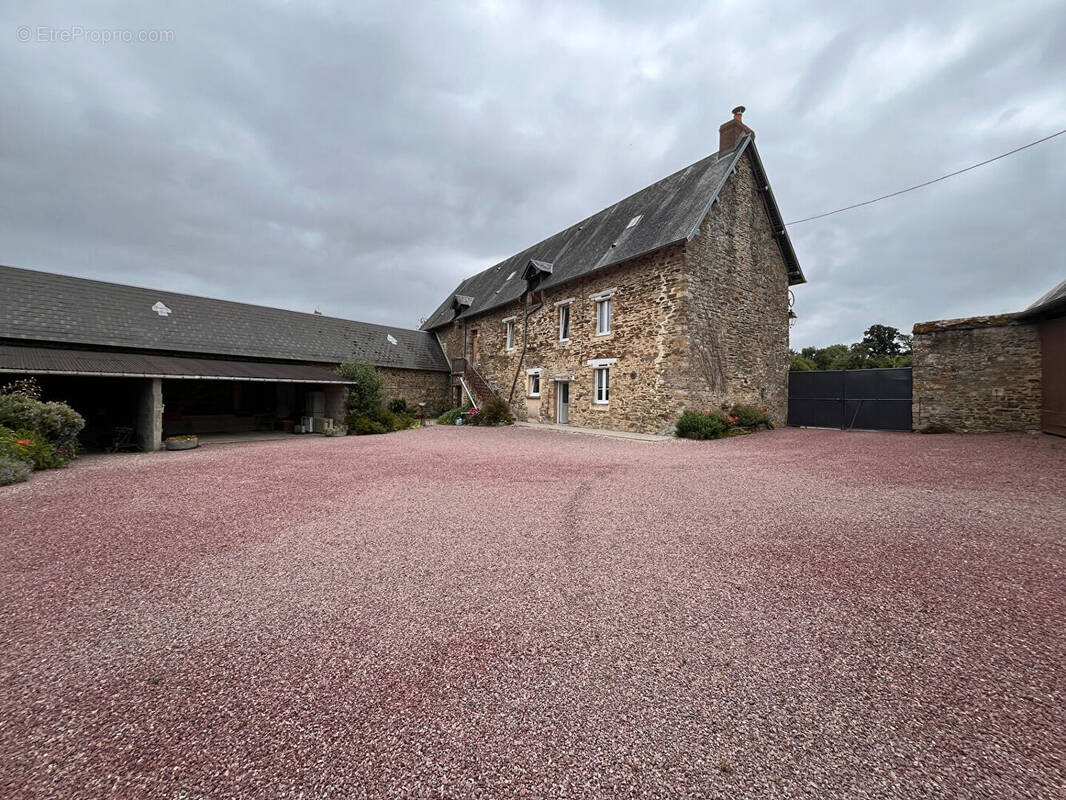 Maison à VILLERS-BOCAGE