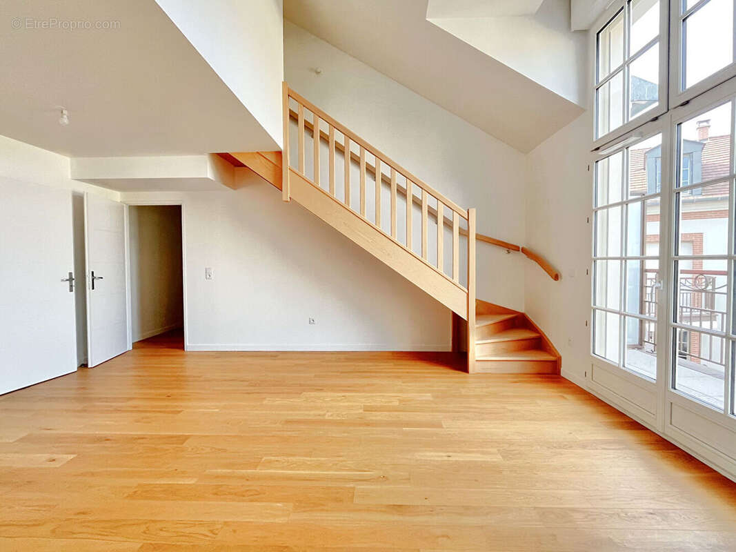 Appartement à FONTENAY-SOUS-BOIS