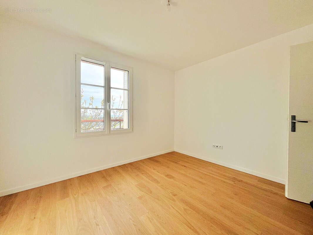 Appartement à FONTENAY-SOUS-BOIS