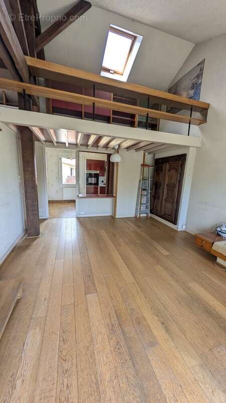 Maison à PERIGNAT-LES-SARLIEVE