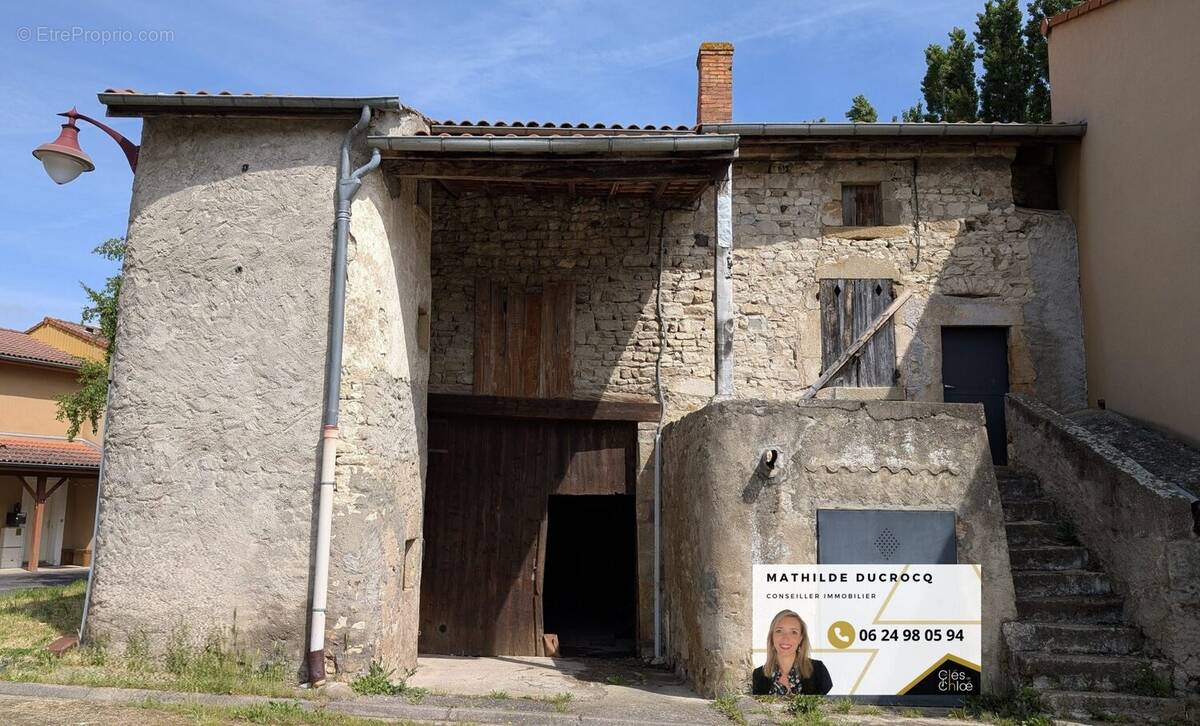 Maison à AUTHEZAT