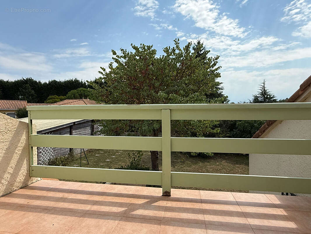 Maison à FONTAINE-LE-COMTE