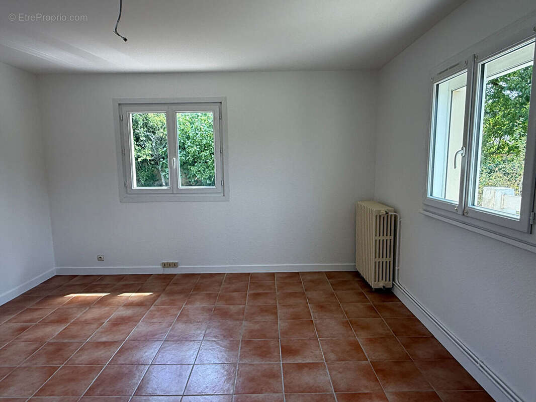 Maison à FONTAINE-LE-COMTE