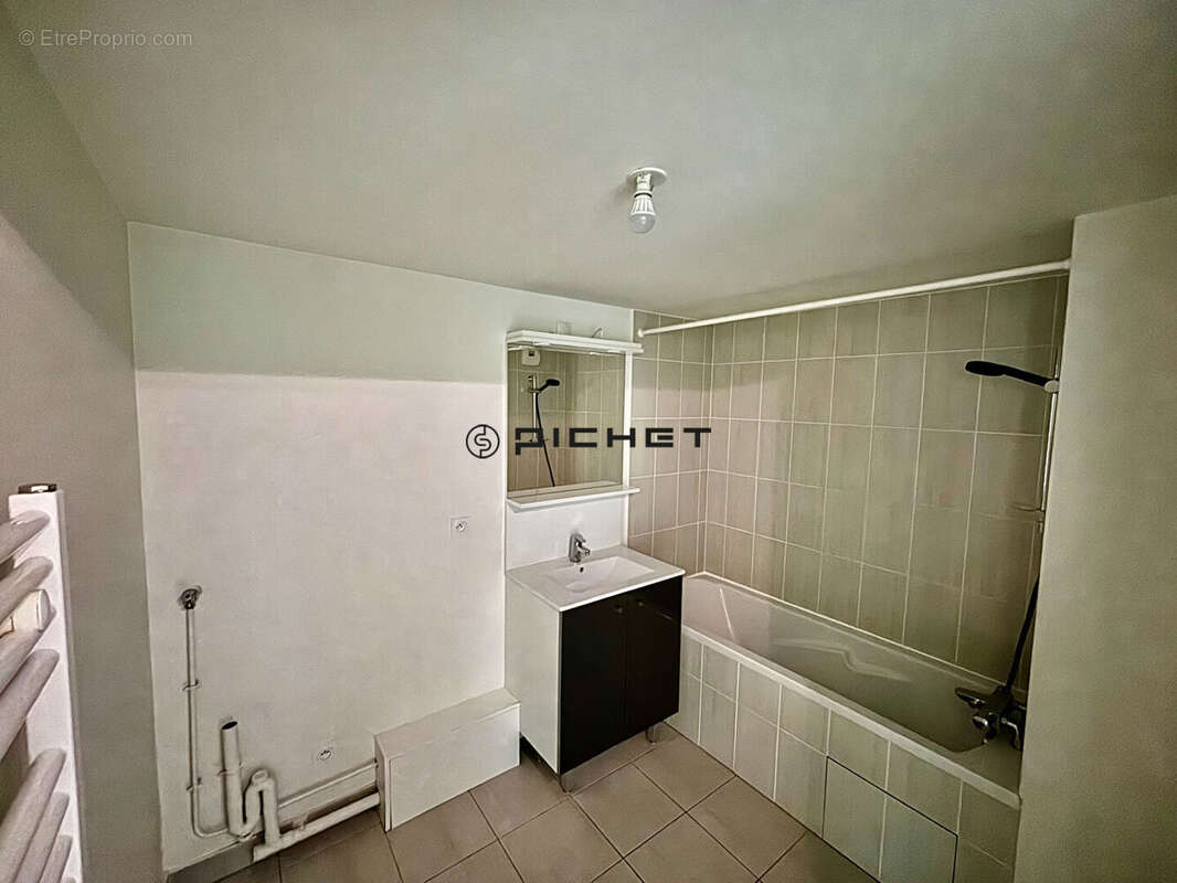 Appartement à LOGNES