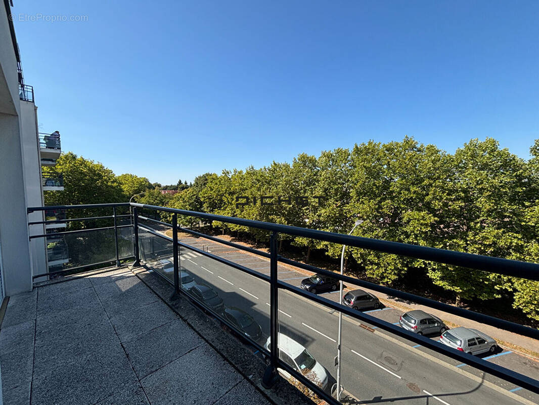 Appartement à LOGNES