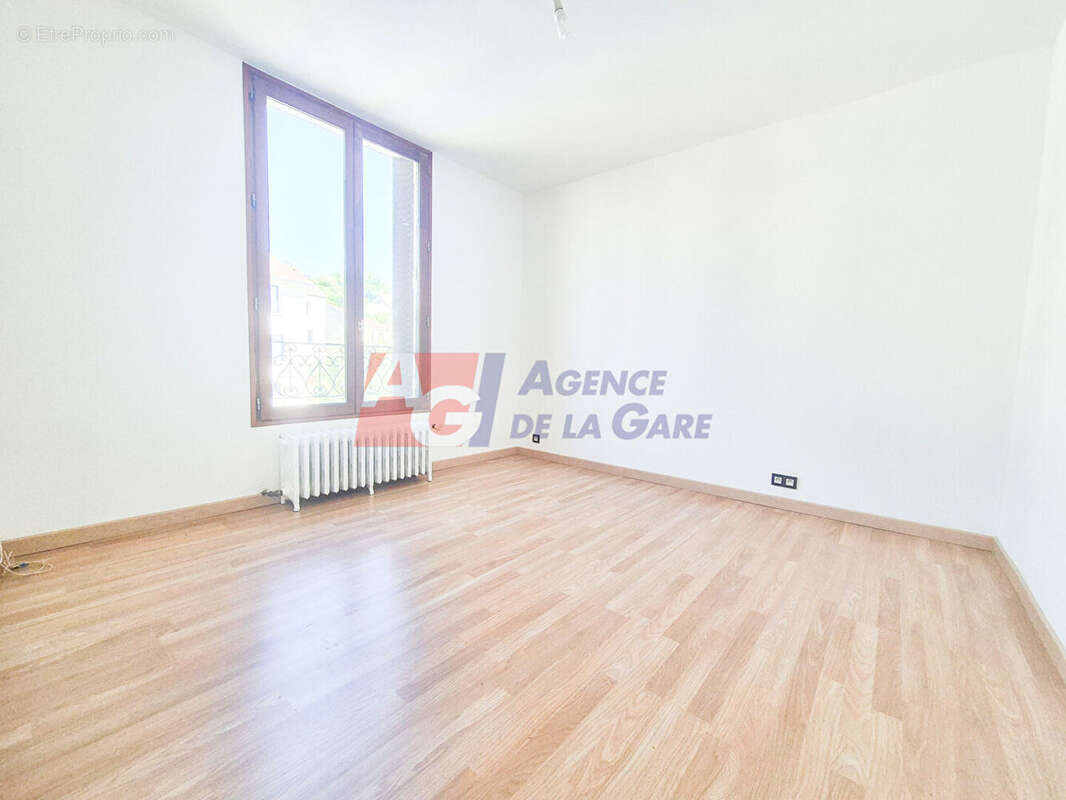 Maison à CARRIERES-SUR-SEINE