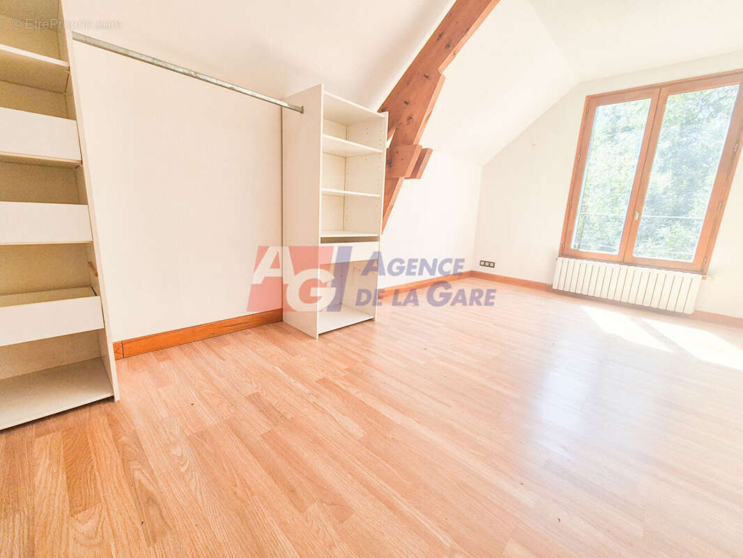 Maison à CARRIERES-SUR-SEINE