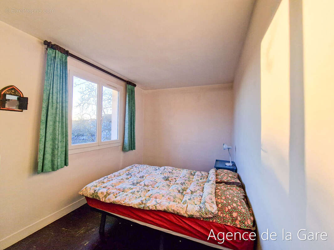 Appartement à LE MESNIL-LE-ROI