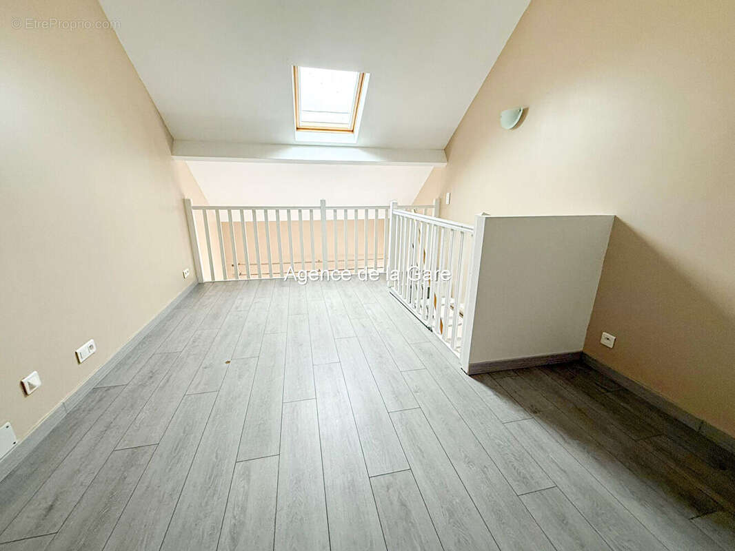 Maison à SARTROUVILLE