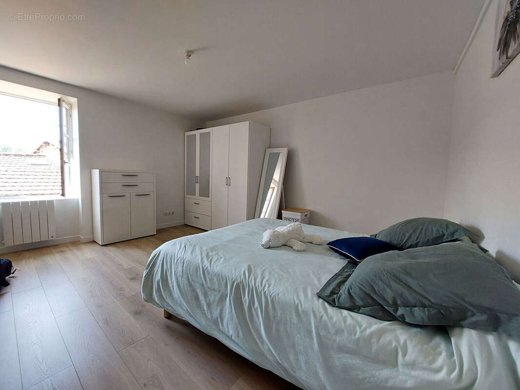 Appartement à SAINT-LAURENT-D&#039;OINGT