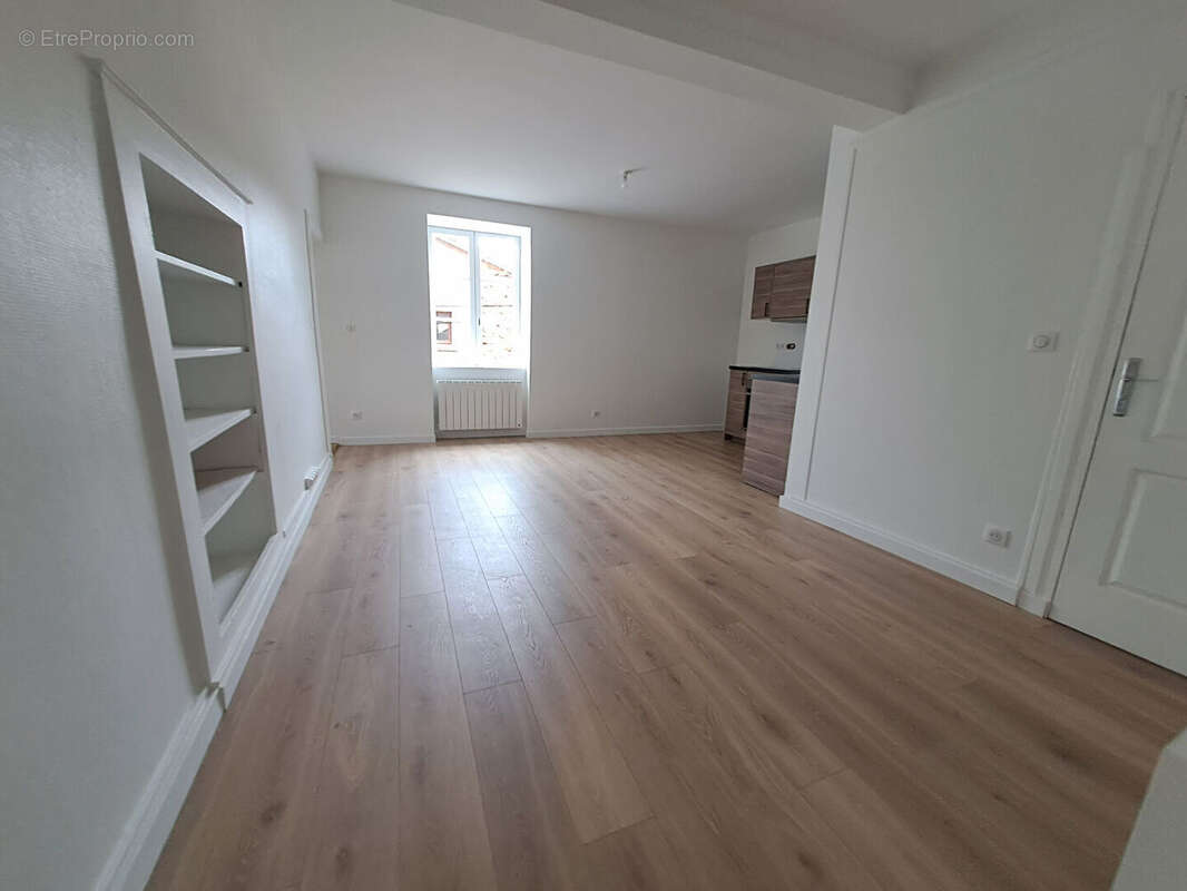 Appartement à SAINT-LAURENT-D&#039;OINGT