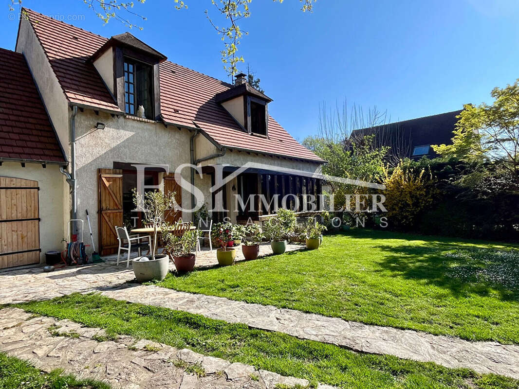 Maison à SAINT-PRIX