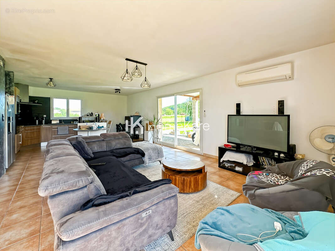 Maison à BEAUCHALOT