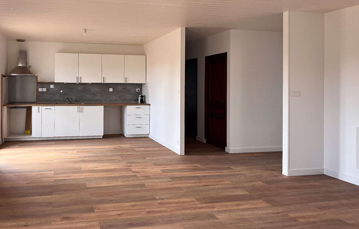 Maison à SAINTE-SOULLE