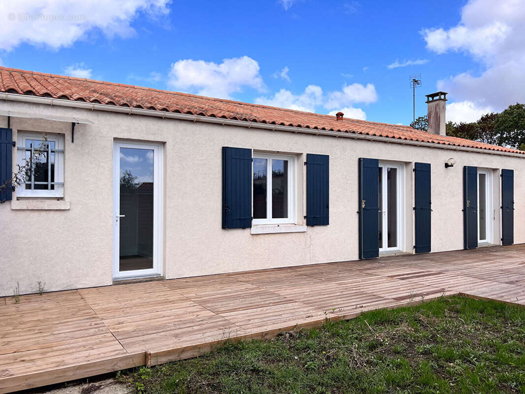 Maison à SAINTE-SOULLE