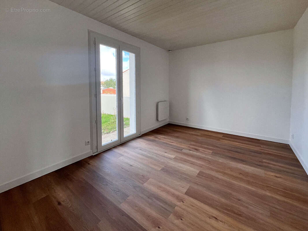 Maison à SAINTE-SOULLE