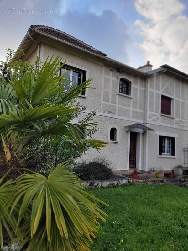 Maison à LE MESNIL-EN-THELLE