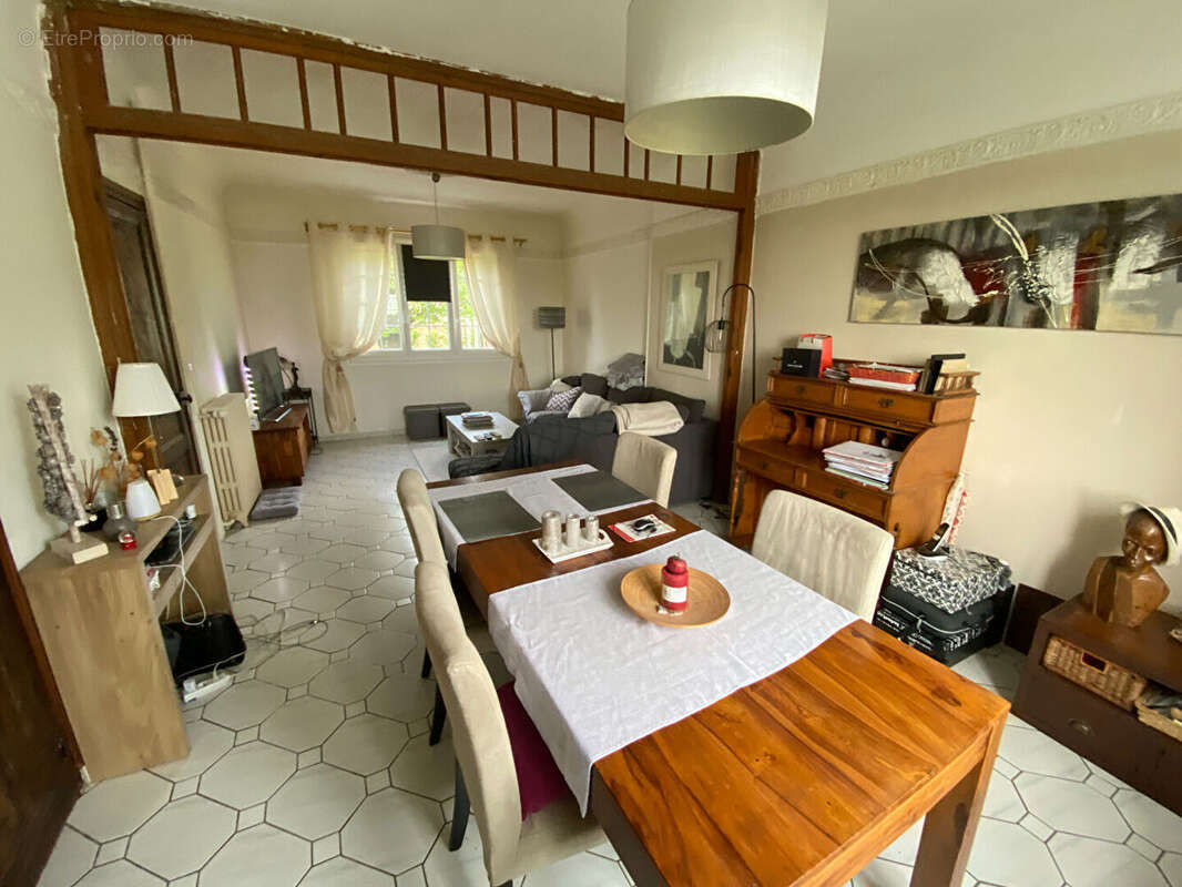 Maison à LE MESNIL-EN-THELLE