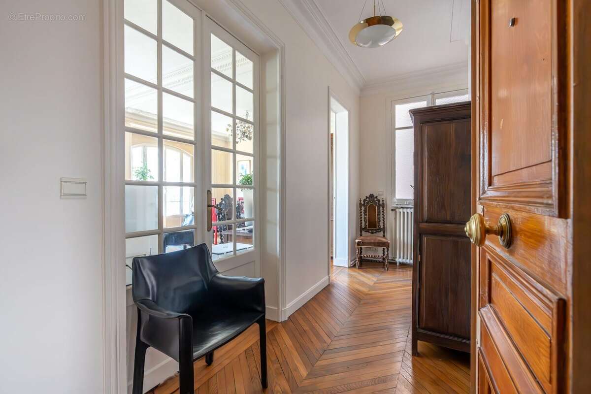 Appartement à PARIS-12E