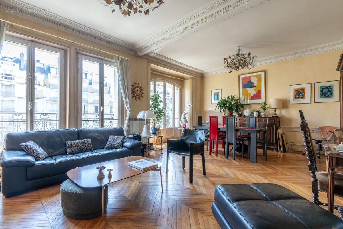 Appartement à PARIS-12E