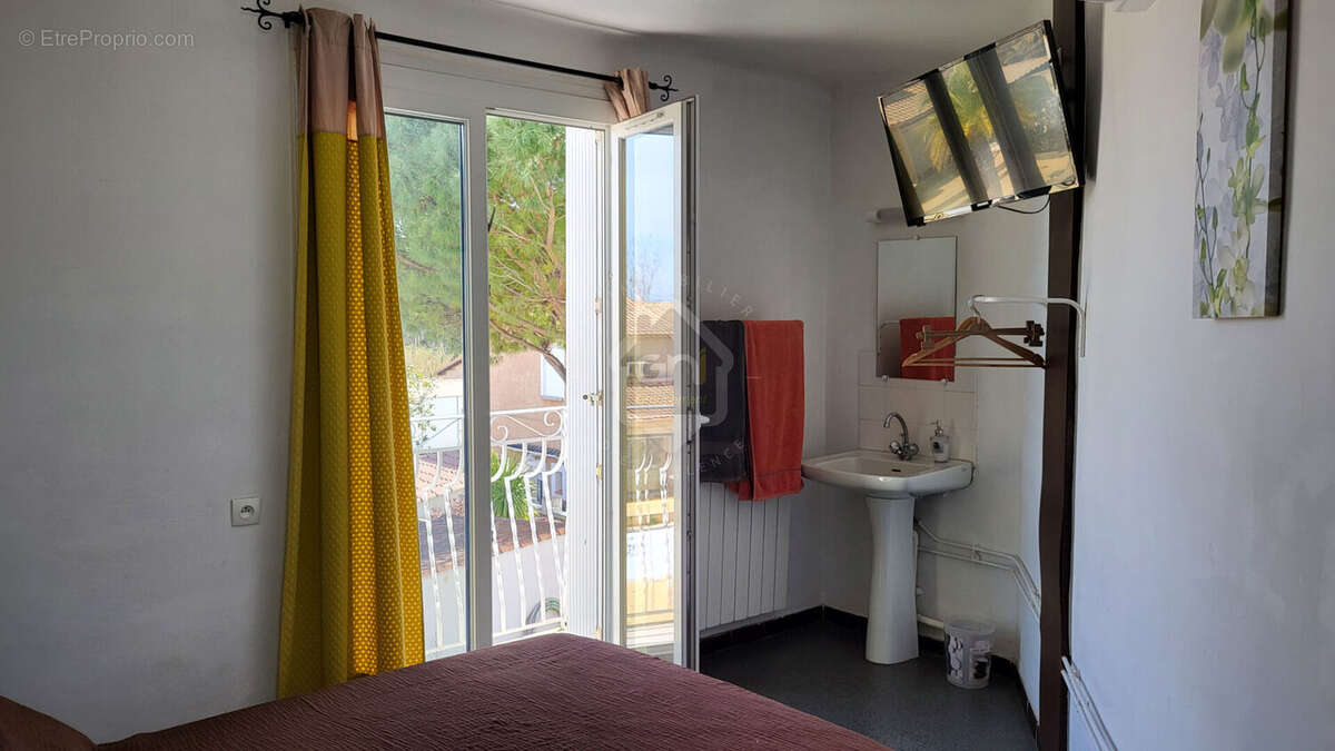 Maison à BAGNOLS-SUR-CEZE