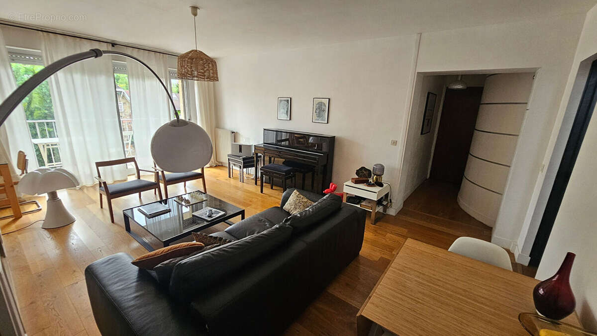 Appartement à VILLEMOMBLE