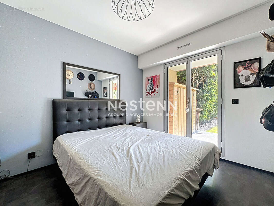 Appartement à VALLAURIS