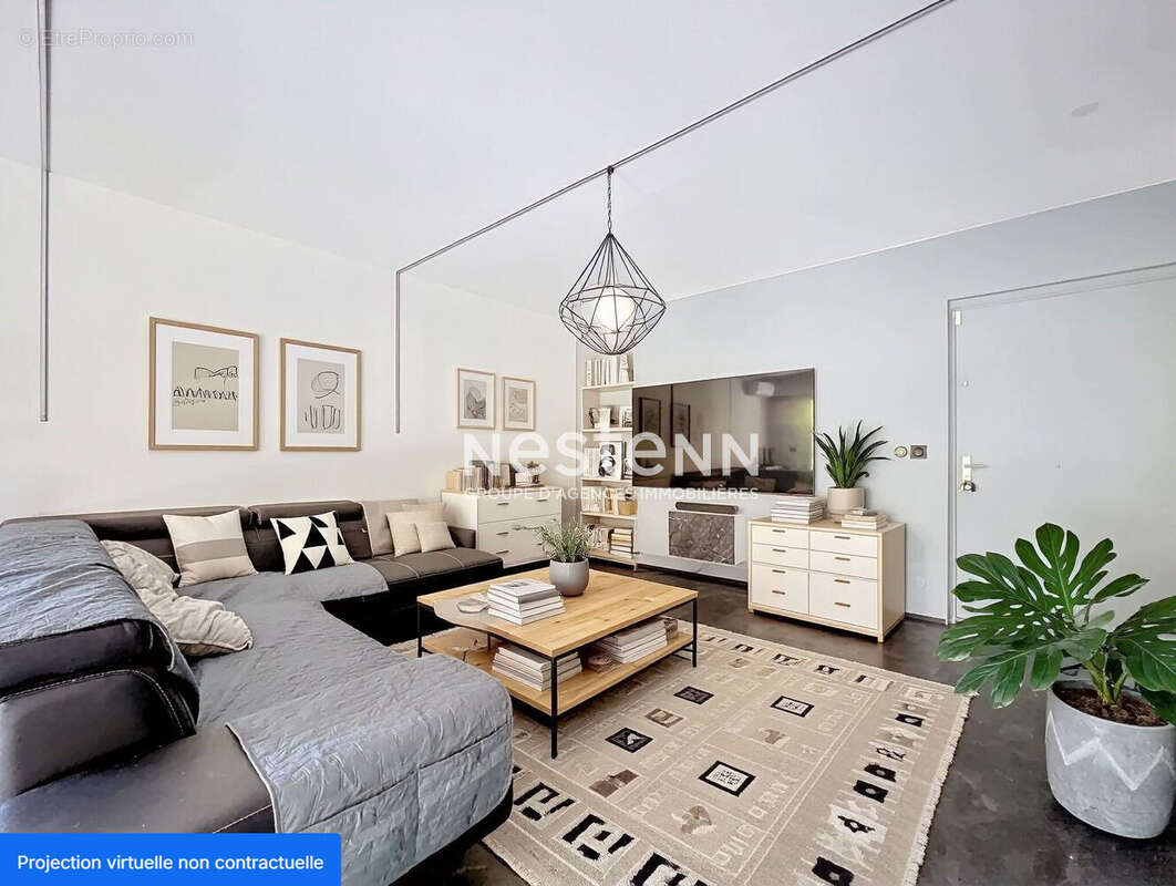 Appartement à VALLAURIS