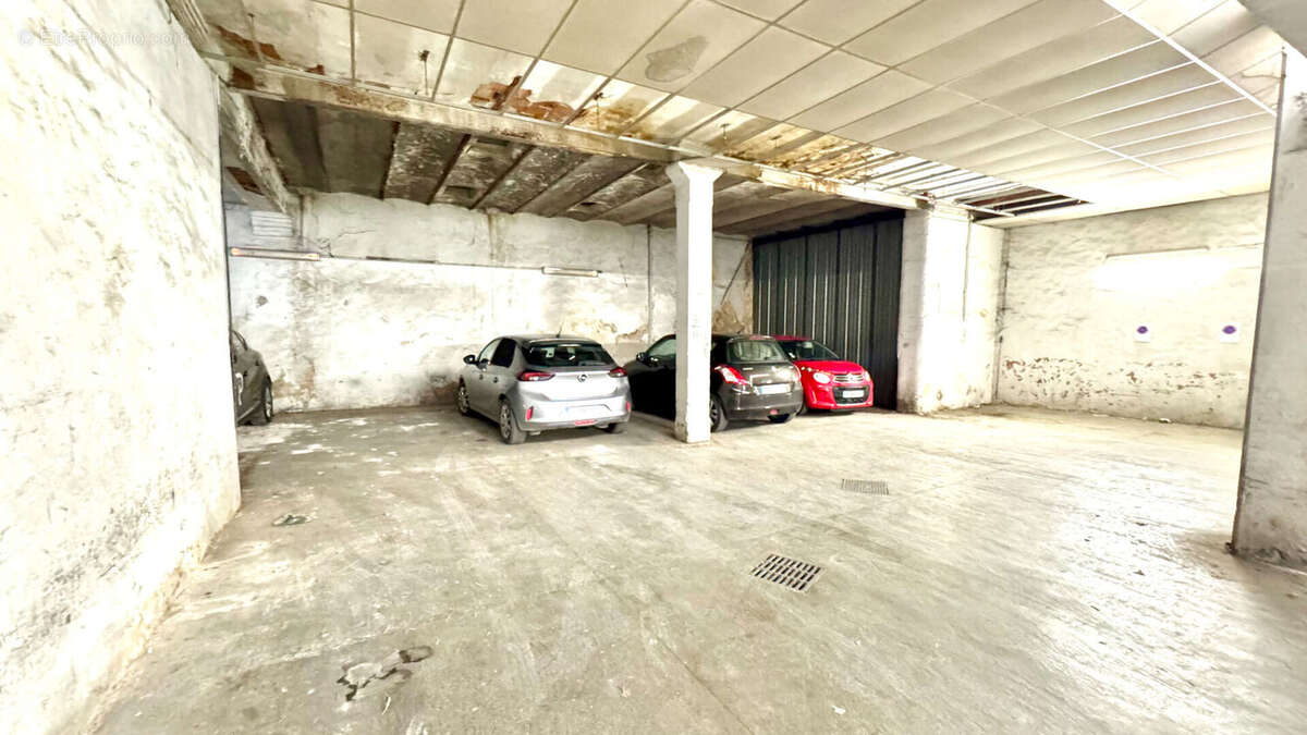 Parking à CARPENTRAS