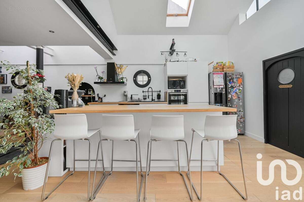 Photo 2 - Maison à SURESNES