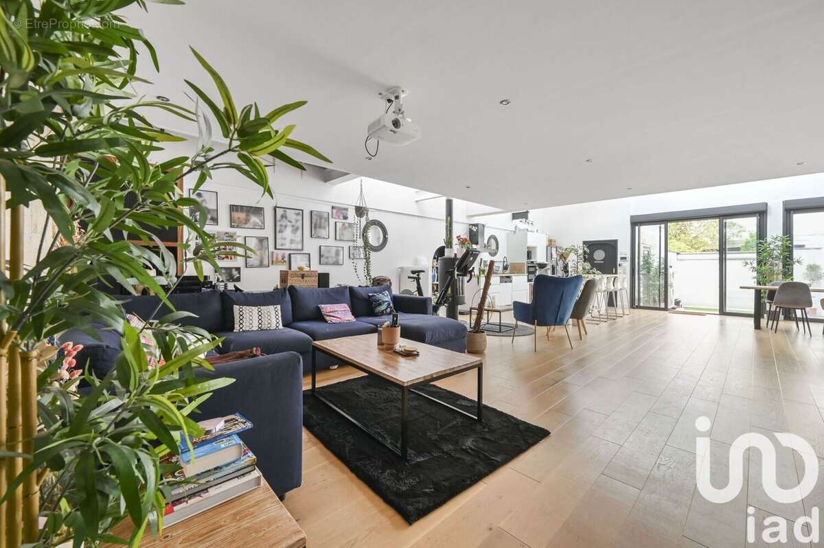 Photo 5 - Maison à SURESNES