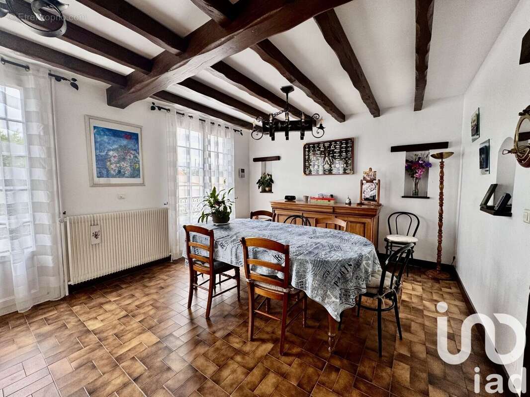 Photo 2 - Maison à VIRY-CHATILLON