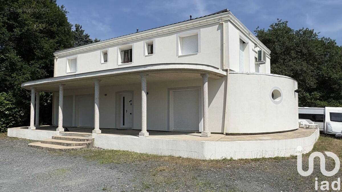 Photo 1 - Maison à NAINTRE