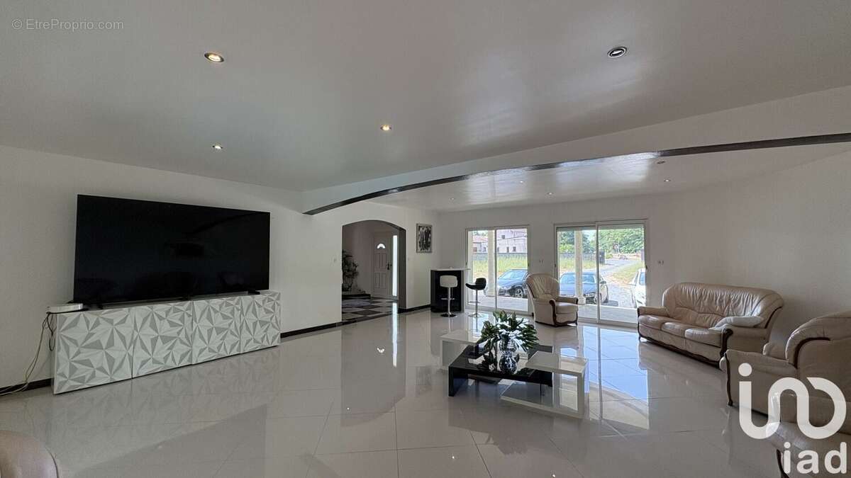 Photo 8 - Maison à NAINTRE