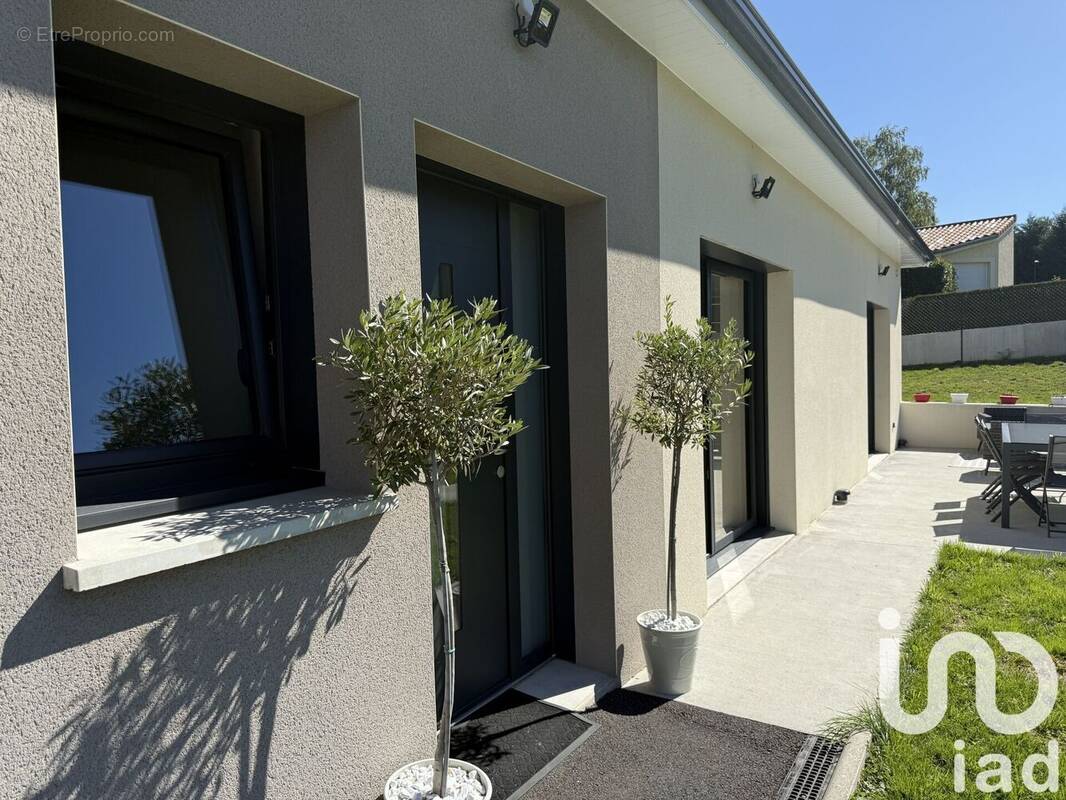 Photo 1 - Maison à SAINT-PIERRE-EYNAC