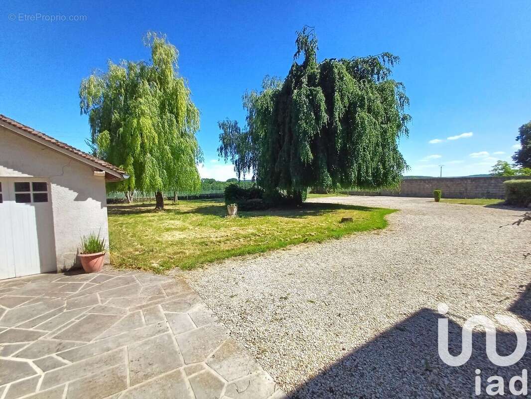 Photo 3 - Maison à LAILLY