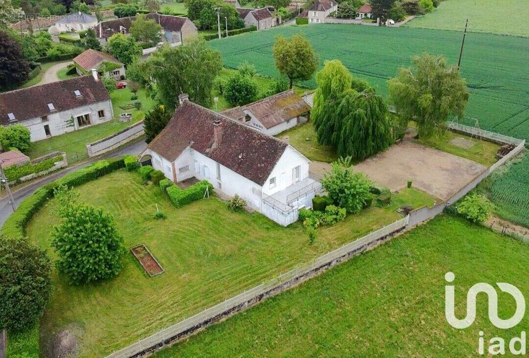 Photo 9 - Maison à LAILLY
