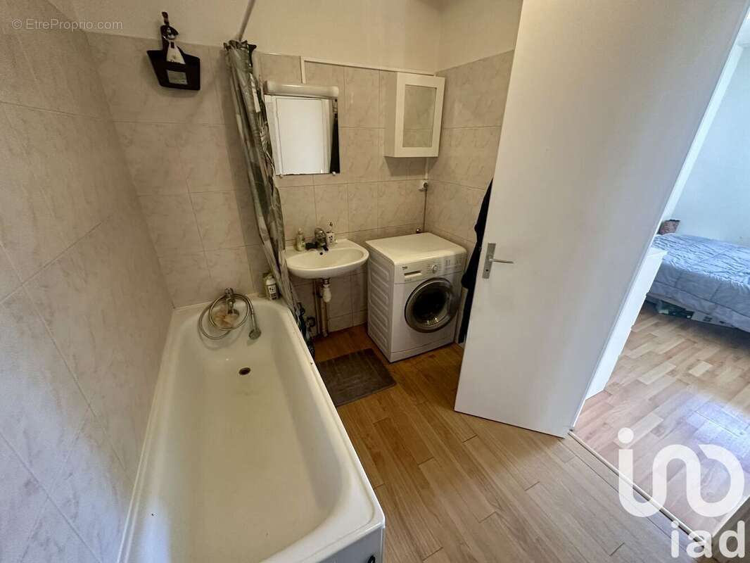 Photo 8 - Appartement à SAINT-ARNOULT-EN-YVELINES