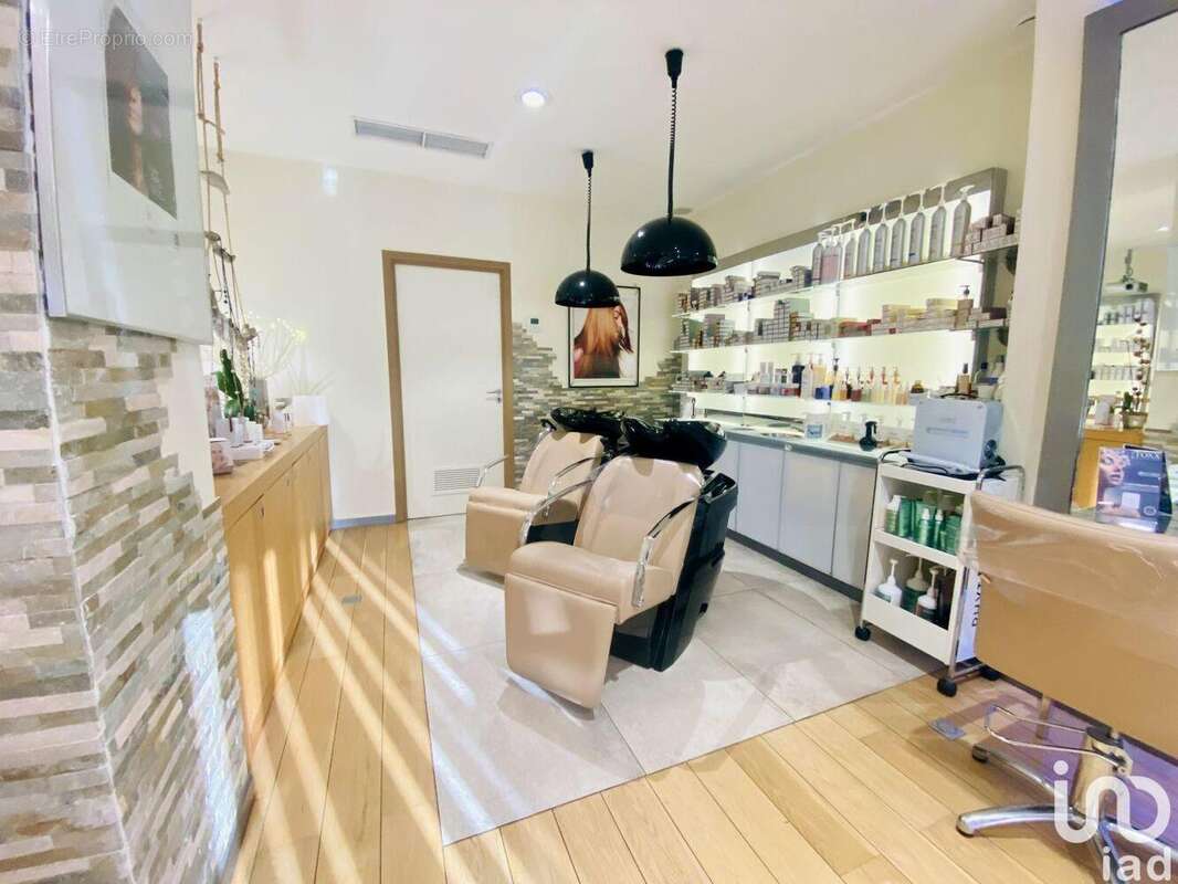 Photo 4 - Commerce à ANTIBES