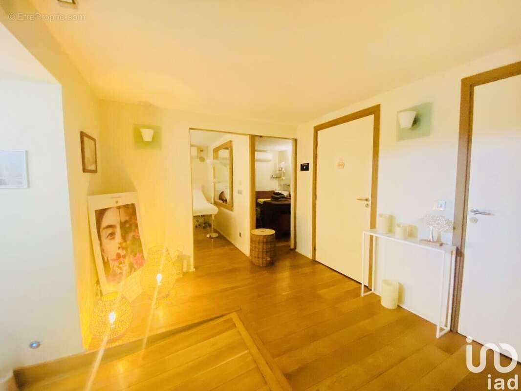 Photo 8 - Commerce à ANTIBES